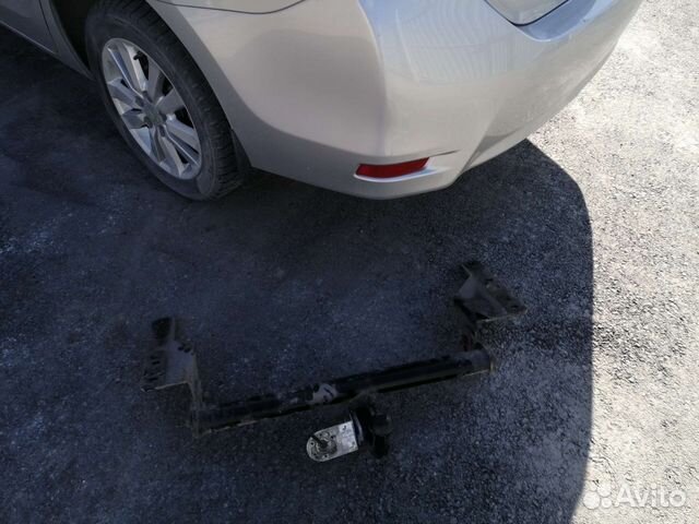 Фаркоп тойота королла