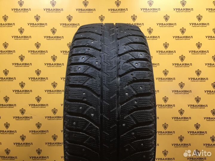 Bridgestone Ice Cruiser 7000 215/55 R16 93T