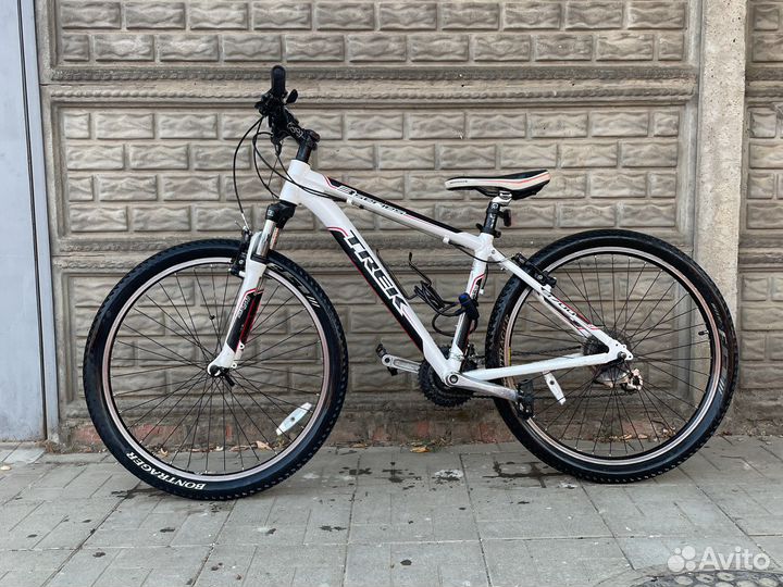 Trek 3700