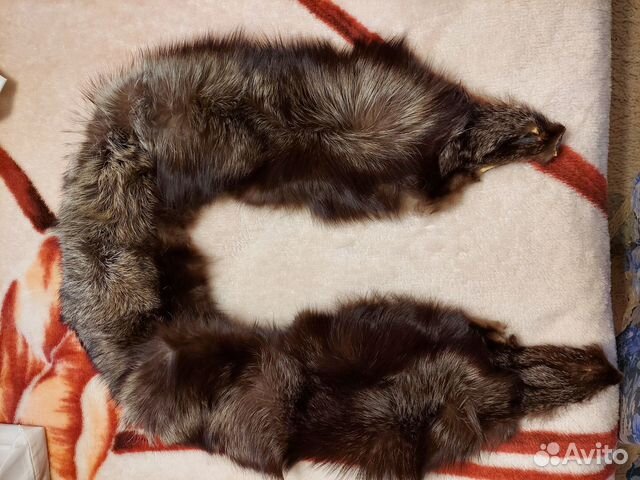 Меховой воротник чернобурка