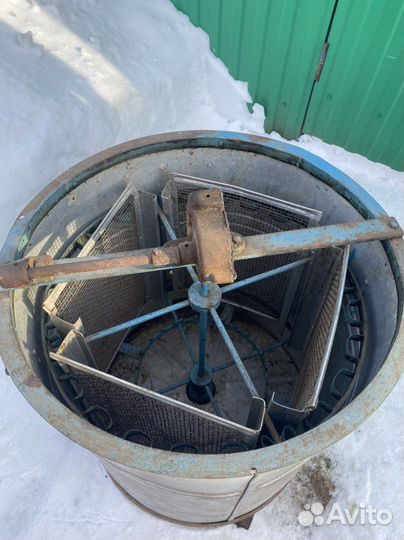 Медогонка 4 рамочная