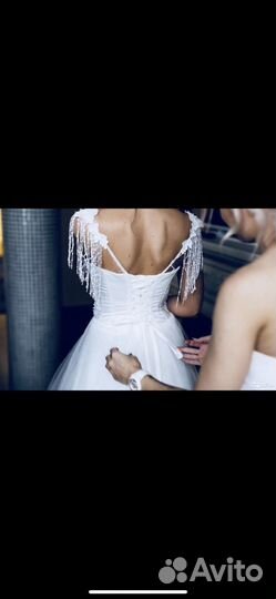 Свадебное платье