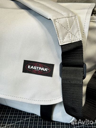 Серая сумка EastPak JR