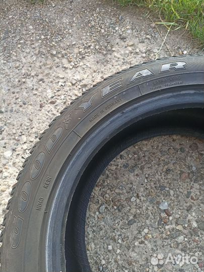 Goodyear UltraGrip Ice+ 225/50 R17 98T