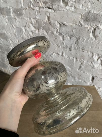 Старинный подсвечник