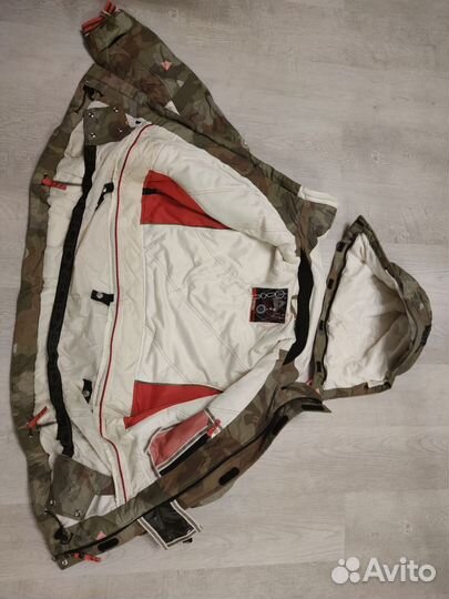 Куртка для сноуборда