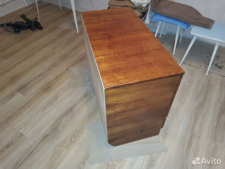 Продам тумбу