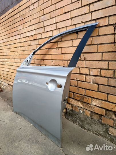 Дверь передняя левая Mitsubishi Outlander 3