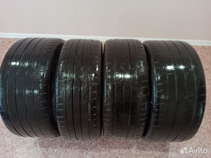 Michelin Pilot Sport 4 S 225/40 R19 и 255/35 R19