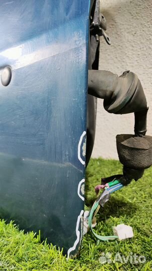 Дверь передняя правая Toyota Avensis (T220) I