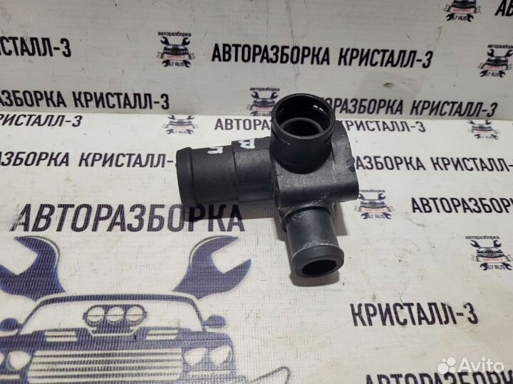 Фланец системы охлаждения vw passat b5 / b5+