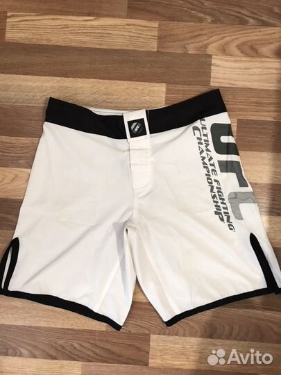 Комплект бойцовской экипировки UFC