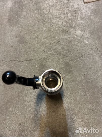 Кран с американкой 32 bugatti