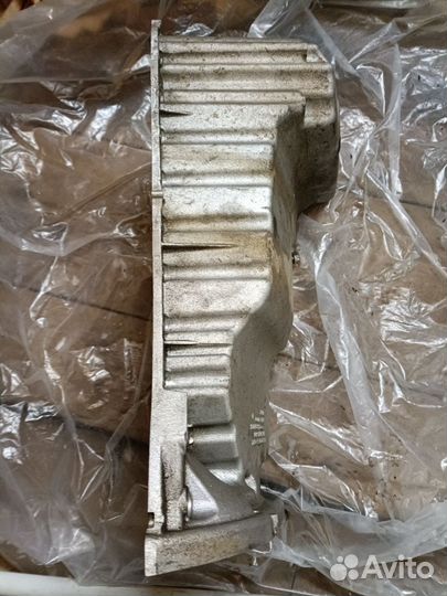 Поддон двигателя Мерседес спринтер 646 мотор