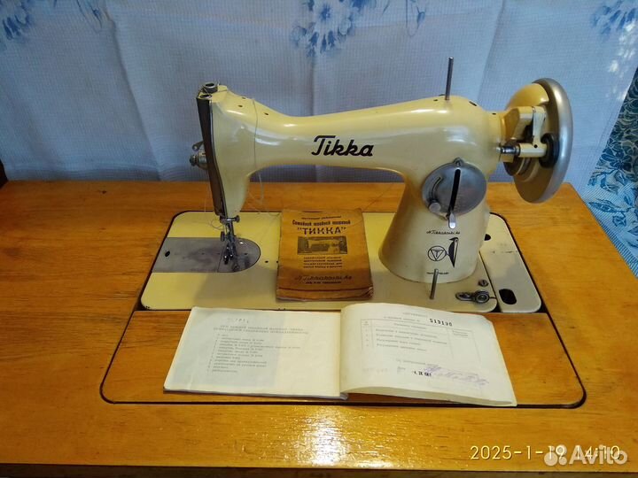Продаю швейную машинку тикка