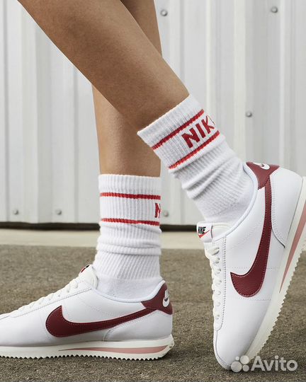 Оригинальные кроссовки Nike Cortez с poizon