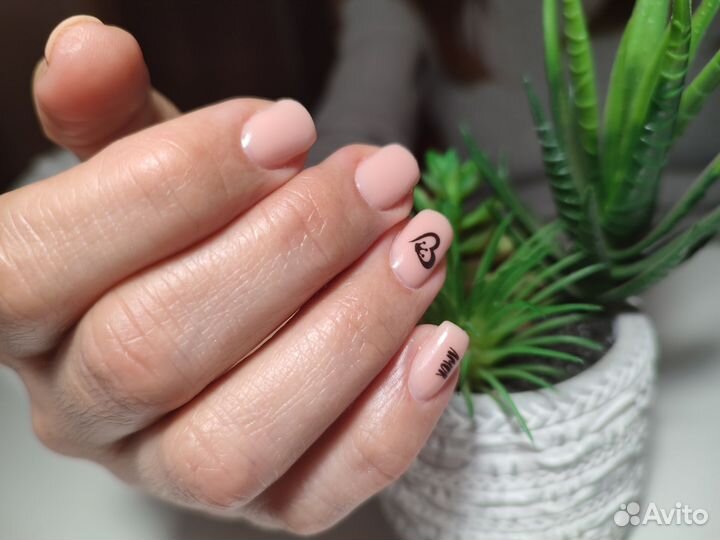 Мастер маникюра