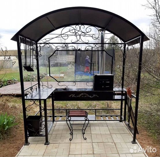 Беседка с мангалом