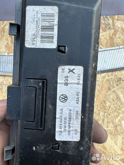 Дисплей информационный Volkswagen Touareg 4.2 AXQ