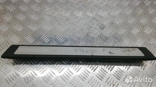 Накладка порога внутренняя правая jaguar XF (X250)