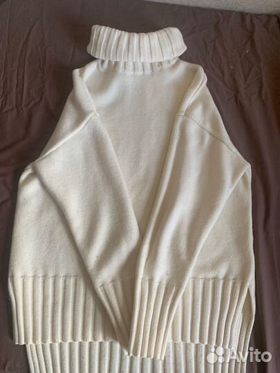 Свитер женский белый
