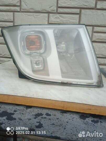 Фара галогеновая левая Ford Transit 7 2006-2014