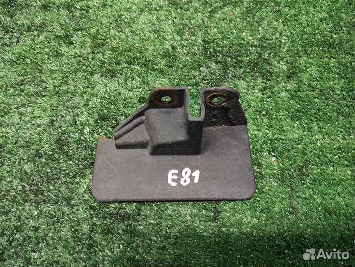 Брызговик порога левый Chevrolet Spark (M300) 2010