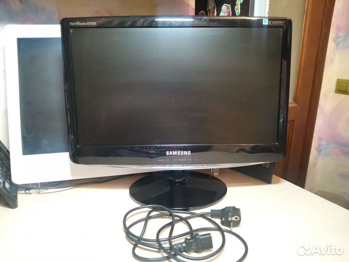 Монитор Samsung B1930N