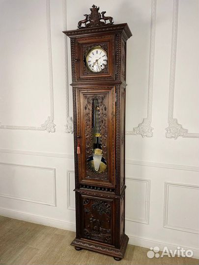 Антикварные напольные часы в бретонском стиле