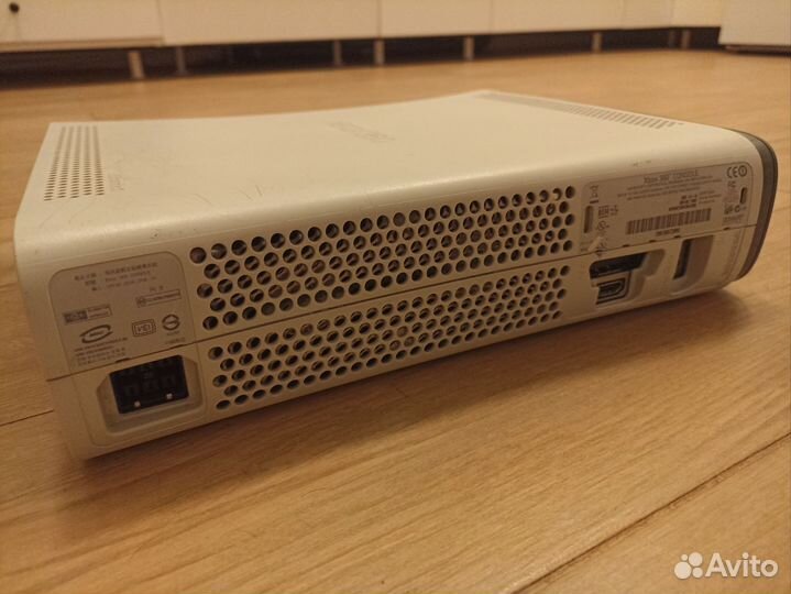 Xbox 360, прошитый freeboot