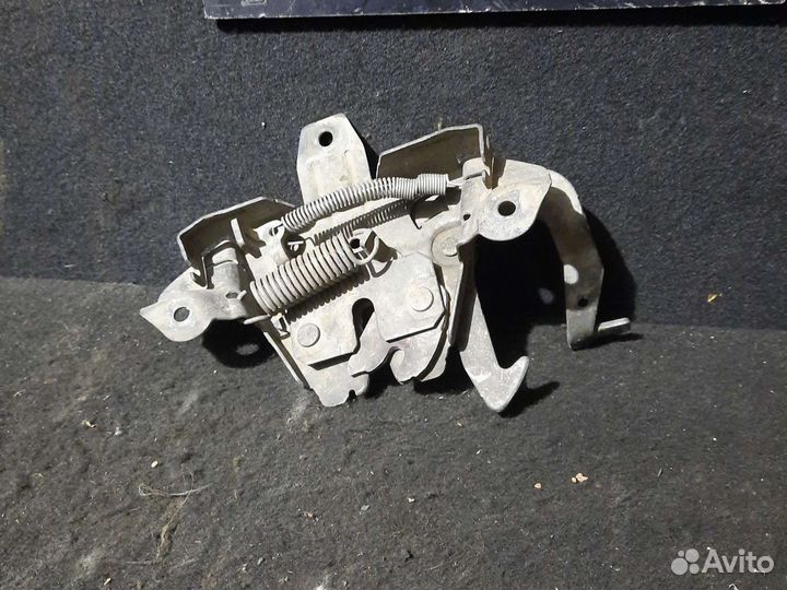 Замок капота Mitsubishi Libero Lancer 6