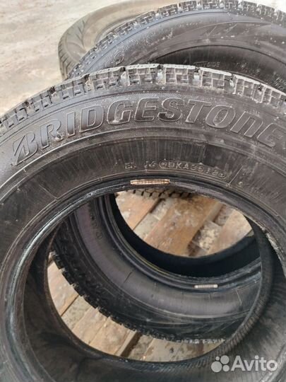 Bridgestone Blizzak VRX 185/70 R14