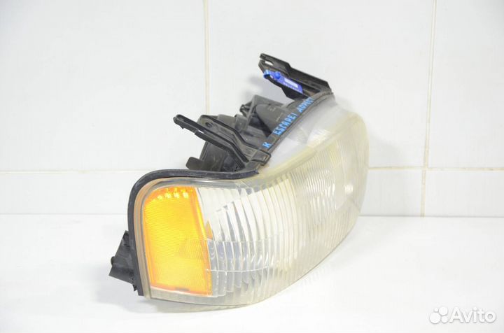 Фара передняя правая Ford Escape EP3 3.0 2001