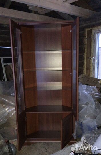 Угловой шкаф