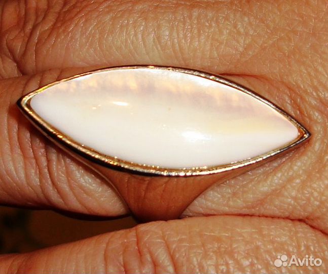 Кольцо с бриллиантом и ещё 3 кольца