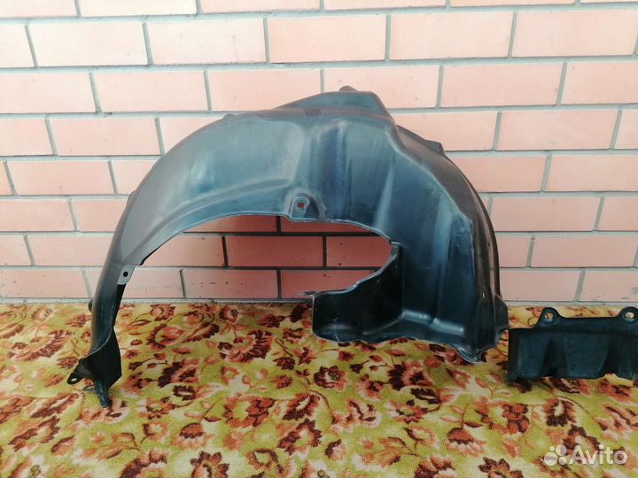 Подкрылок Задний Правый Subaru Forester