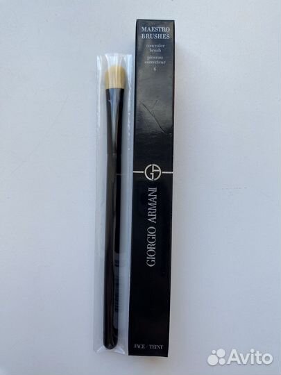 Кисть armani