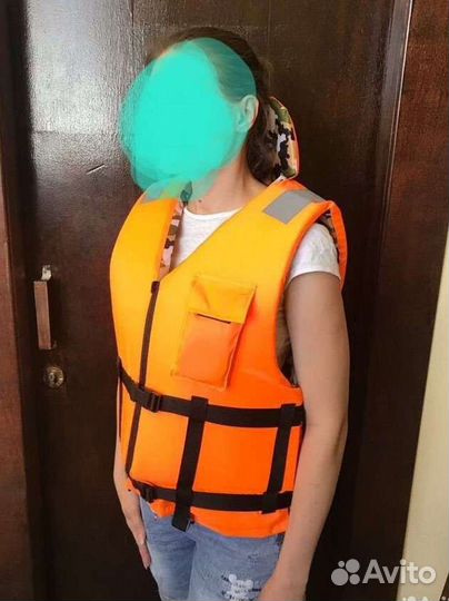 Спасательный жилет