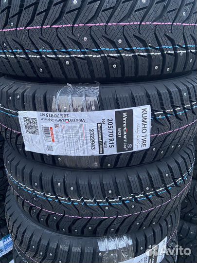 Kumho WinterCraft Ice WI31 205/70 R15