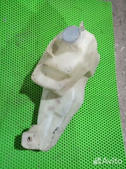 Омыватель лобового стекла Audi 80 B3