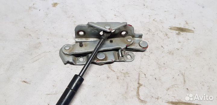 Bentley Continental GT Петли багажника левая прав