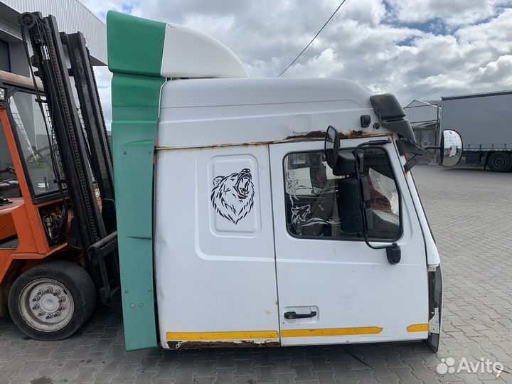 Кабина MAZ 5440