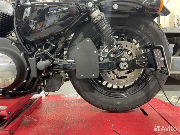 Кронштейн боковой сумки HD Sportster