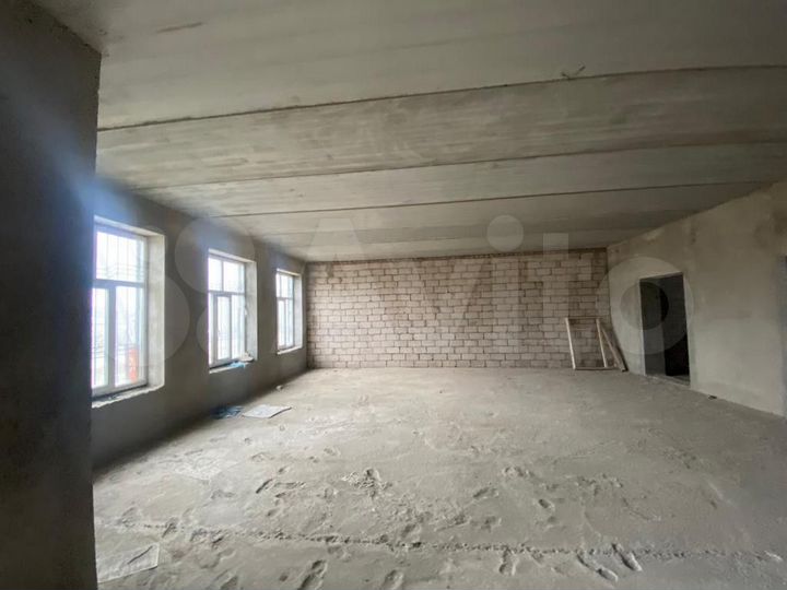 3-к. квартира, 113 м², 1/5 эт.