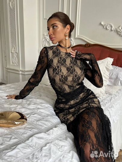 Платье кружевное вечернее