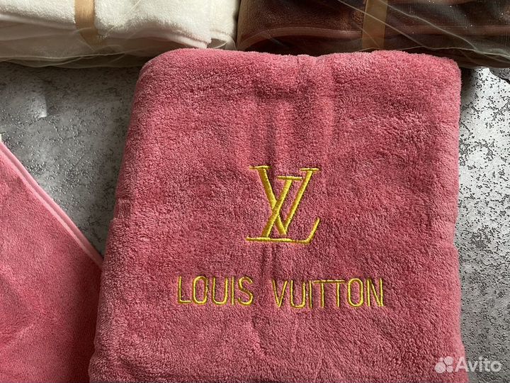 Набор полотенец LV (разные цвета)