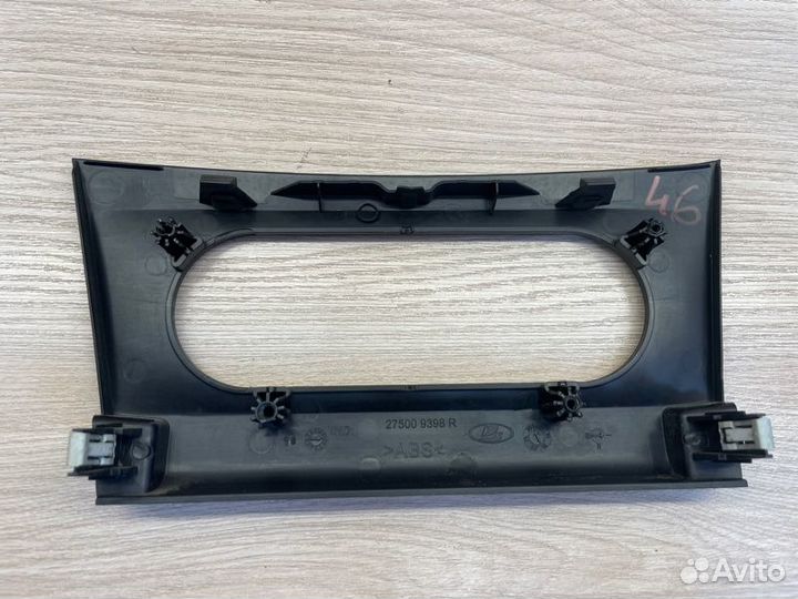 Накладка центральной консоли LADA X-Ray