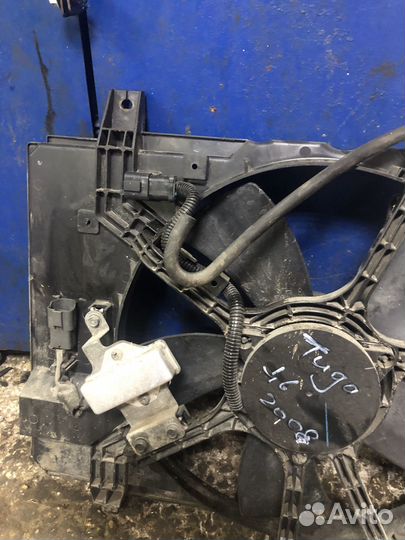 Вентилятор радиатора Nissan Tiida 1