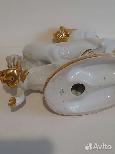 Фарфоровый златогривый конь СССР