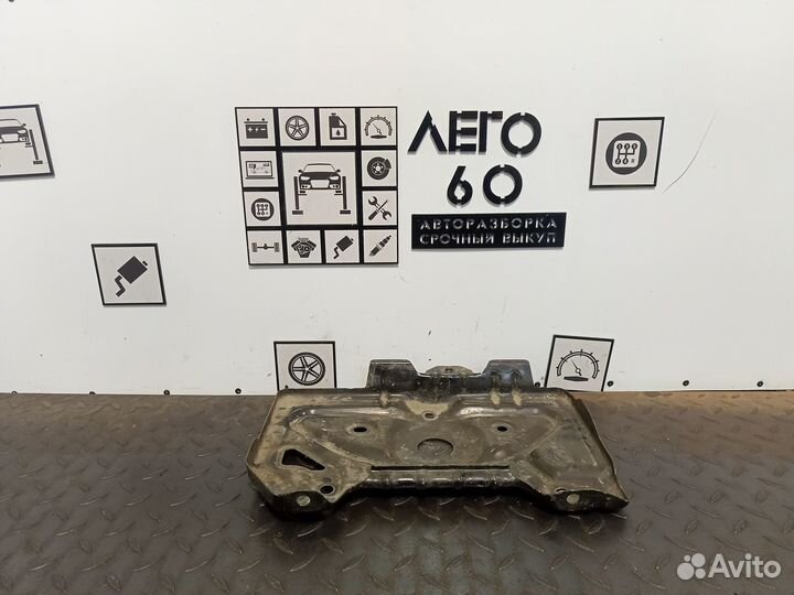 Крепление акб (подставка) Mercedes Benz W212